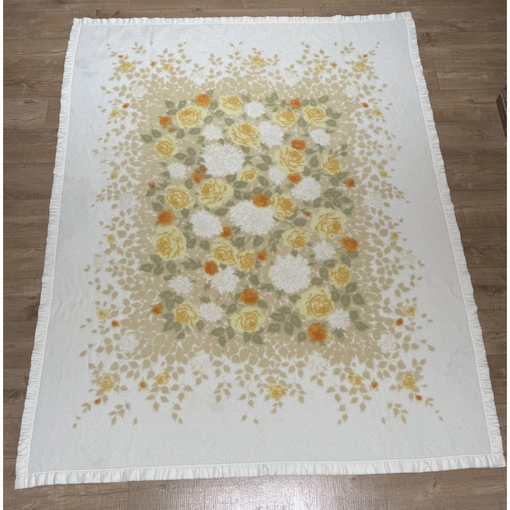 Vintage Fieldcrest Chateau Acrylic Blanket Yellow Floral Satin Trim 89" X 72"